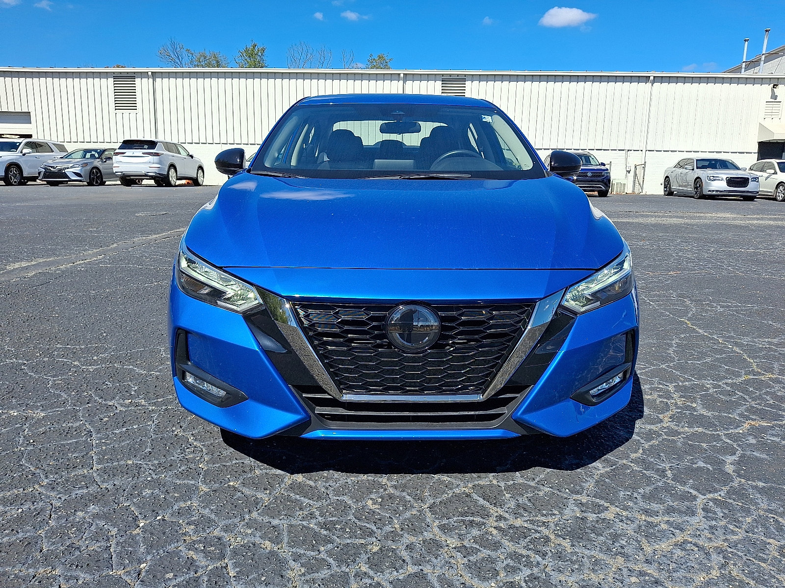 2022 Nissan Sentra SR photo 2