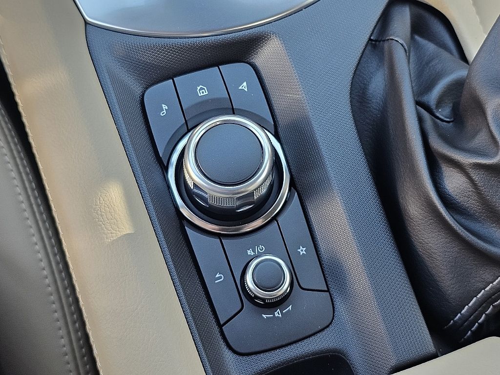 2025 Mazda MX-5 Miata Miata RF Grand Touring photo 20