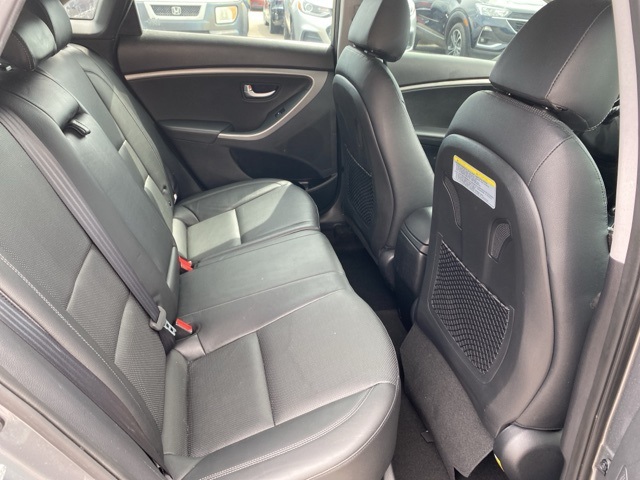 2016 Hyundai Elantra GT Base photo 21