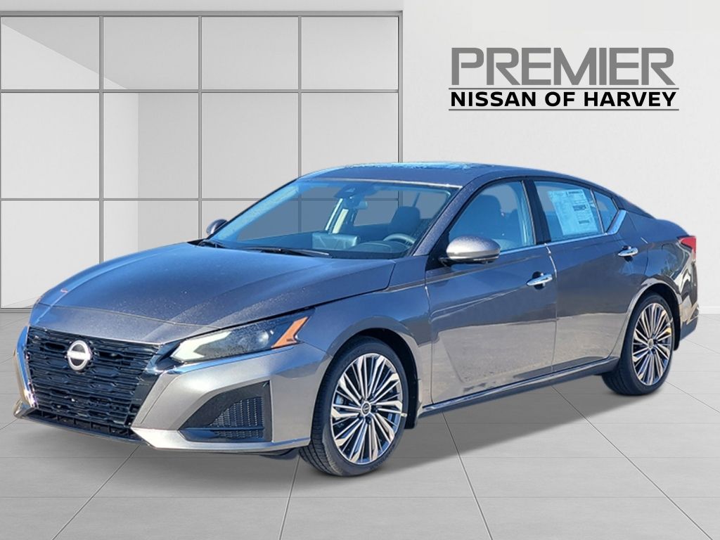 2025 Nissan Altima S's photo