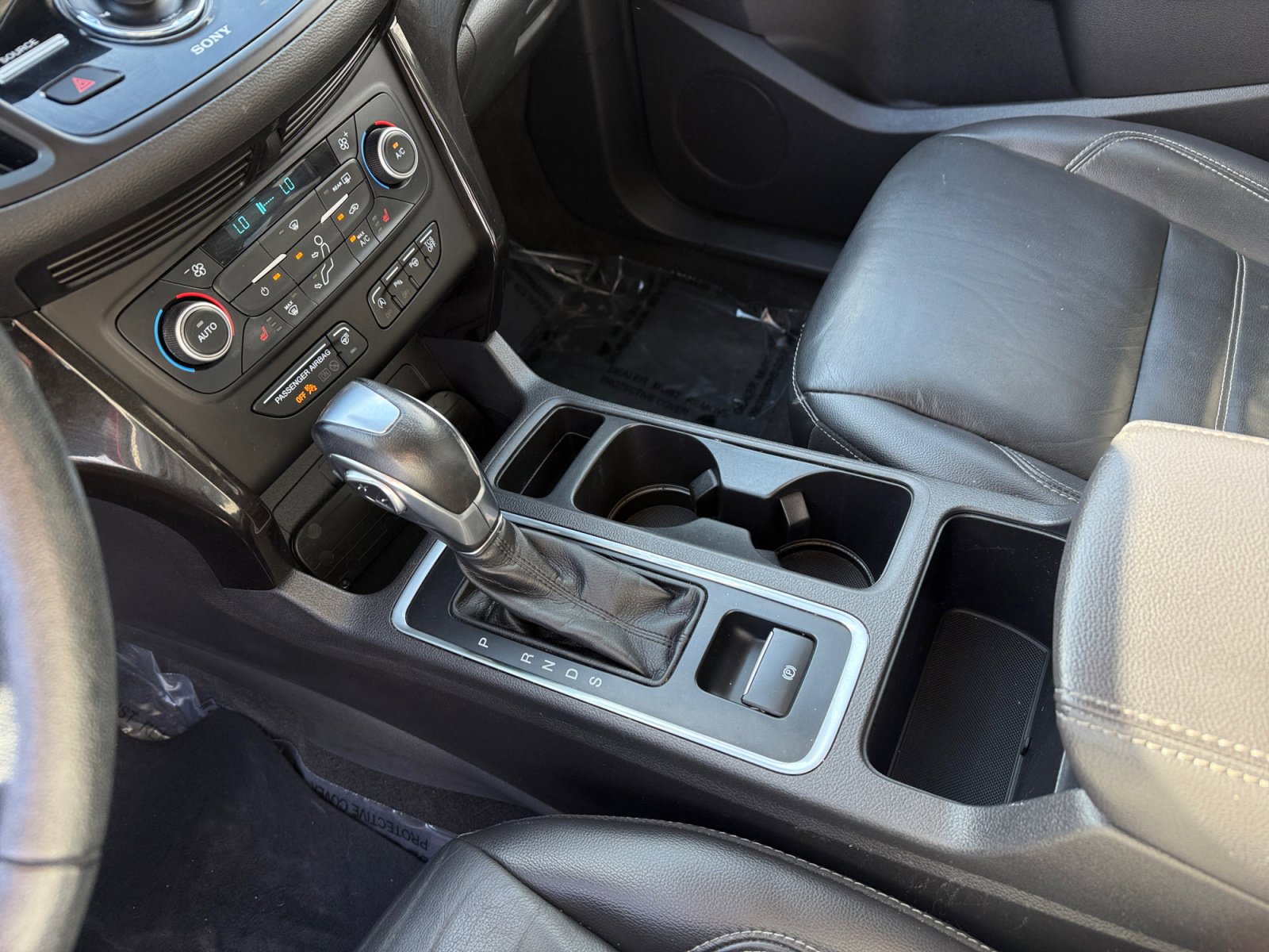 2019 Ford Escape Titanium photo 13