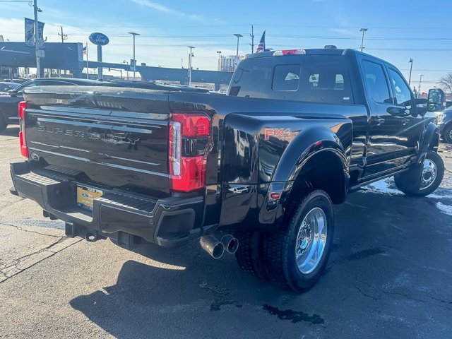 2025 FORD F-450 - Image 42