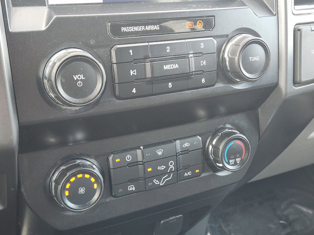 2022 Ford F-250 XLT photo 16