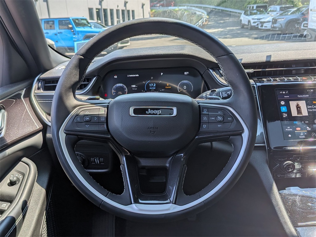 2023 Jeep Grand Cherokee Altitude photo 12
