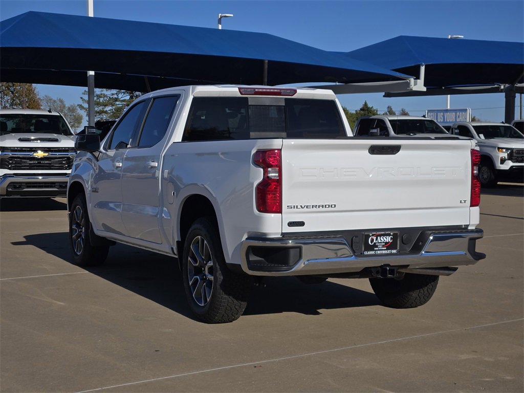 2025 Chevrolet Silverado 1500 LT photo 3