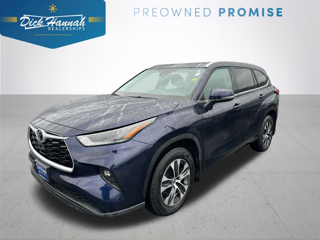 2022 Toyota Highlander XLE's photo