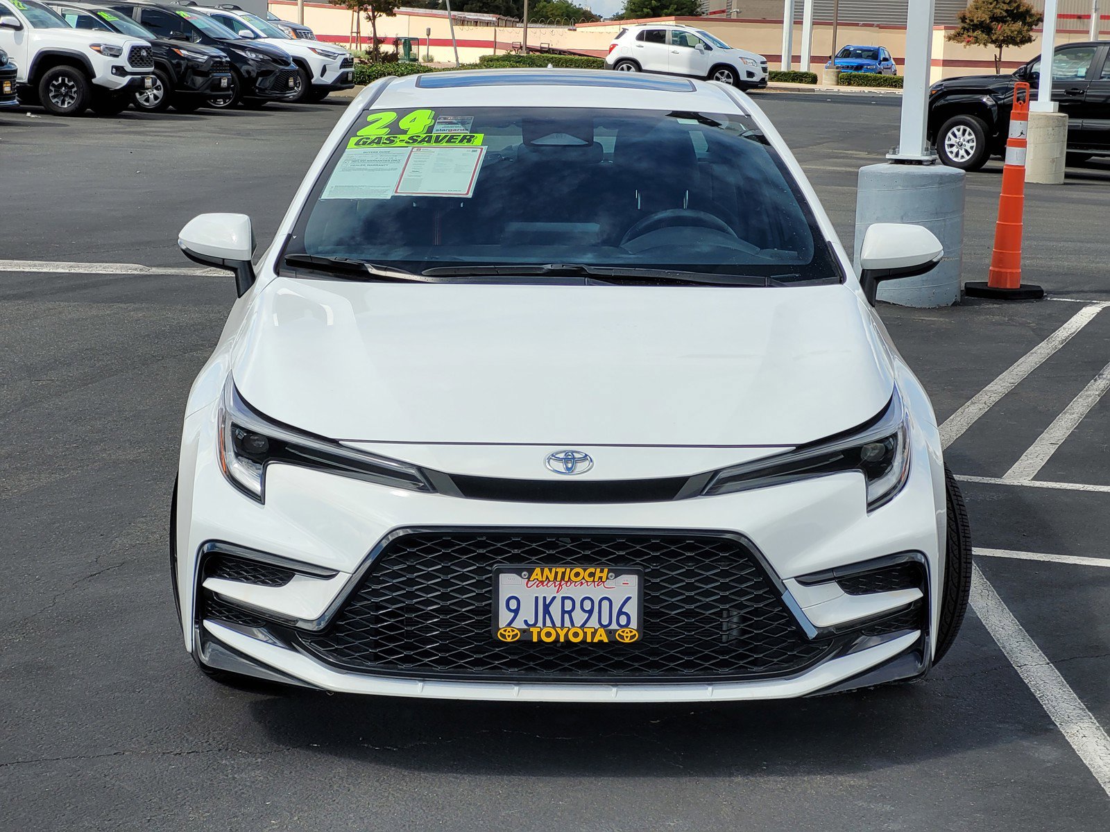 2024 Toyota Corolla SE Premium photo 2