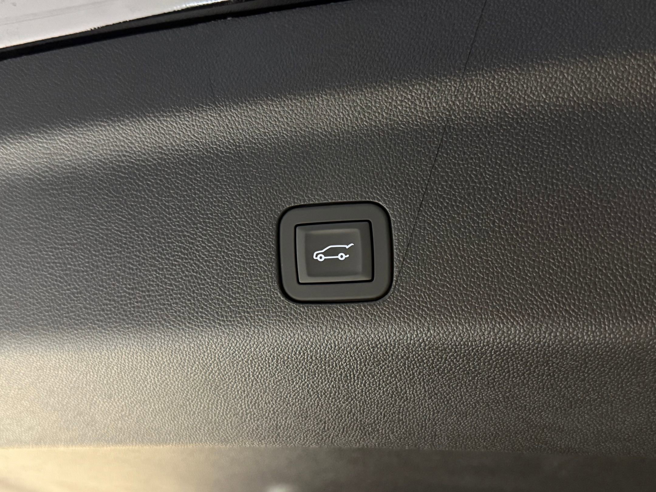 2025 Cadillac Escalade ESV Luxury photo 45