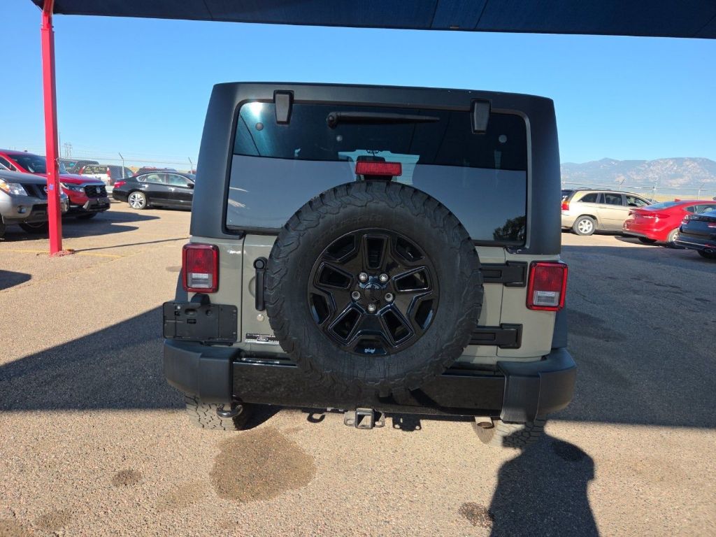 2017 Jeep Wrangler Willys Wheeler photo 4