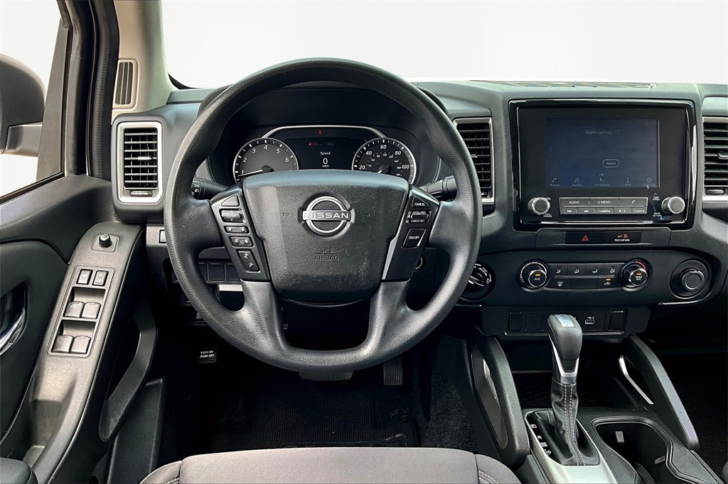 2022 Nissan Frontier SV photo 5