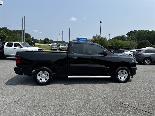 2025 Ram 1500 Tradesman photo 4
