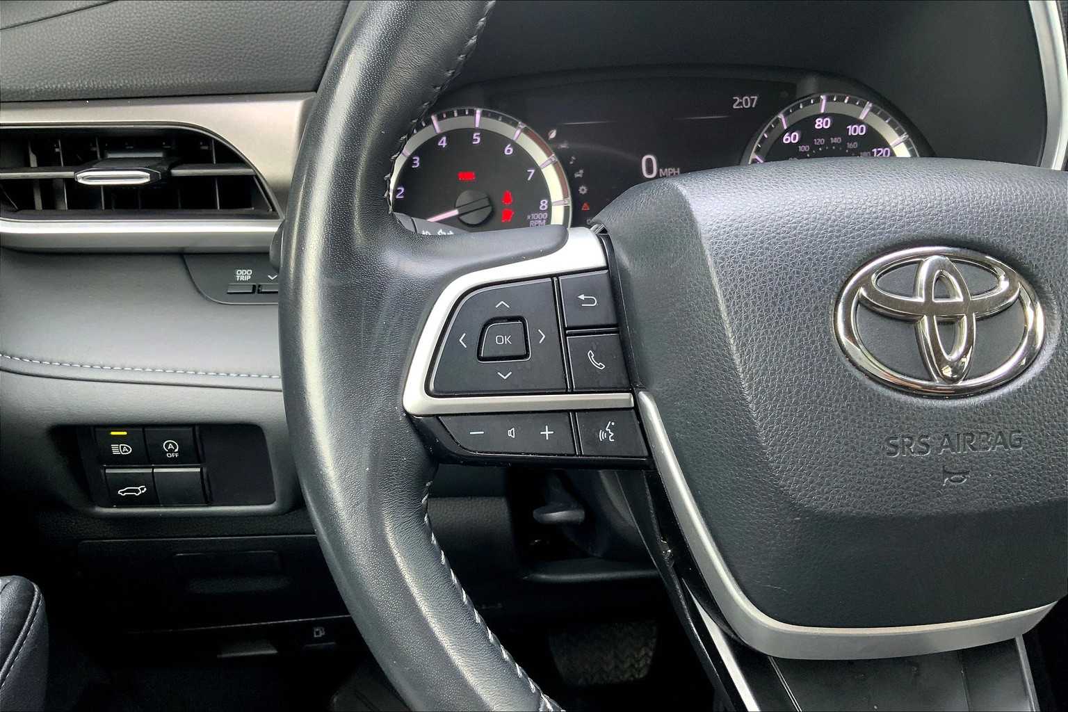 2024 Toyota Highlander XLE photo 22