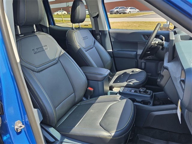 2025 Ford Maverick photo 16