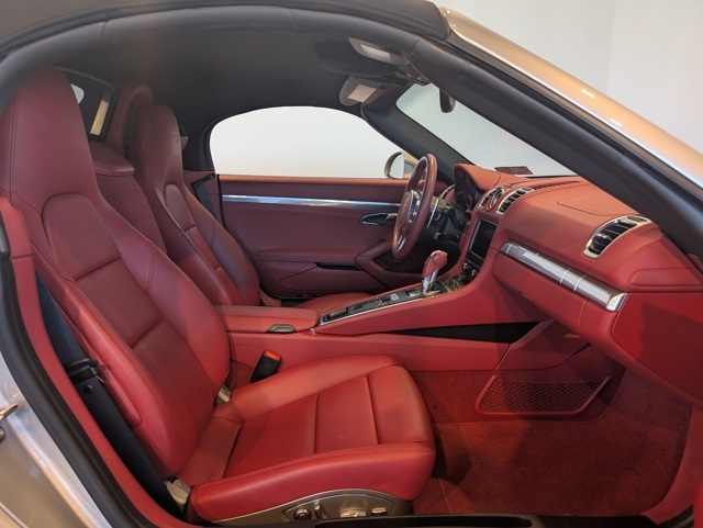 2013 Porsche Boxster S photo 26