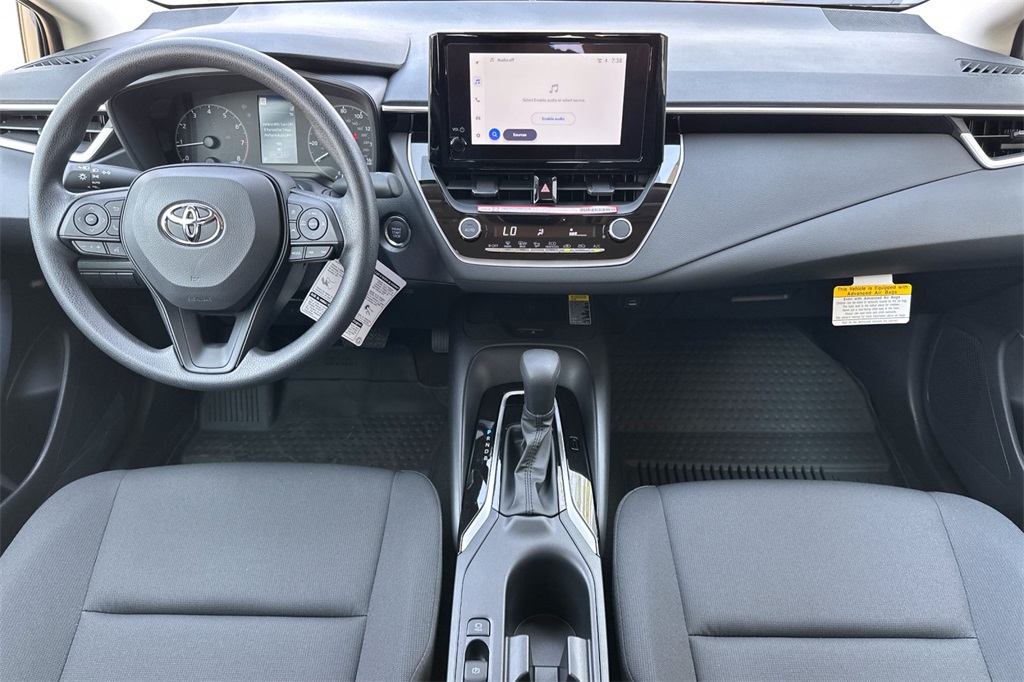 2025 Toyota Corolla LE photo 13