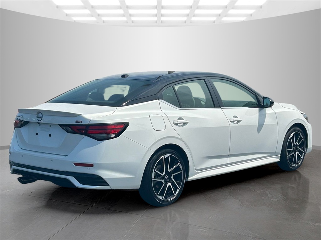 2025 Nissan Sentra SR photo 4