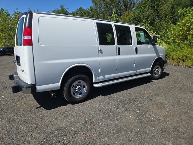 2023 Gmc Savana 2500 Cargo photo 4