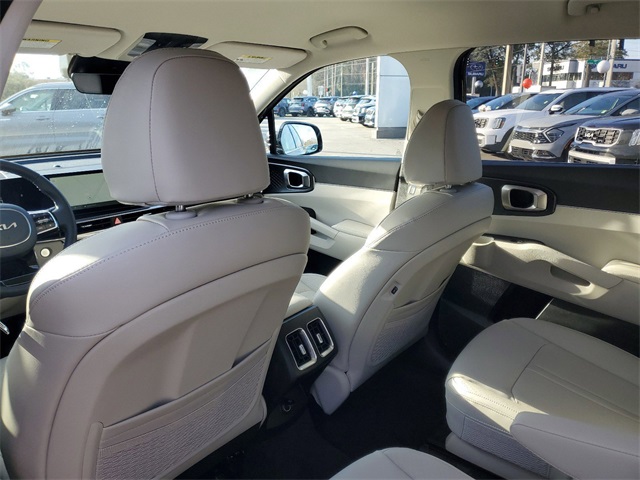 2025 Kia Sorento EX photo 24