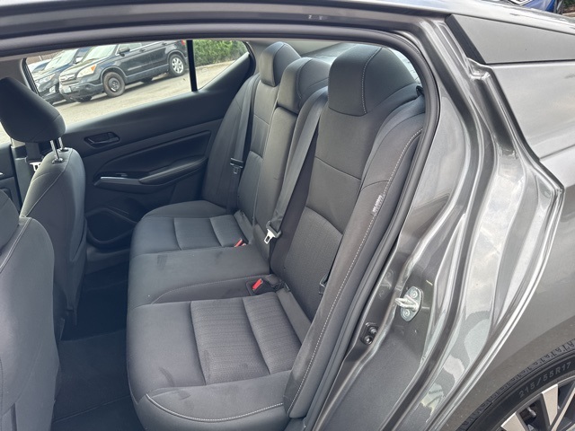2023 Nissan Altima 2.5 SV photo 14