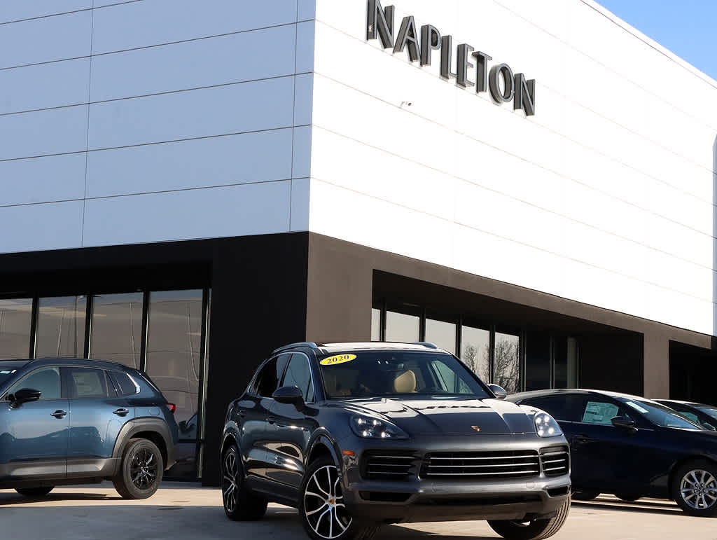 2020 Porsche Cayenne S's photo