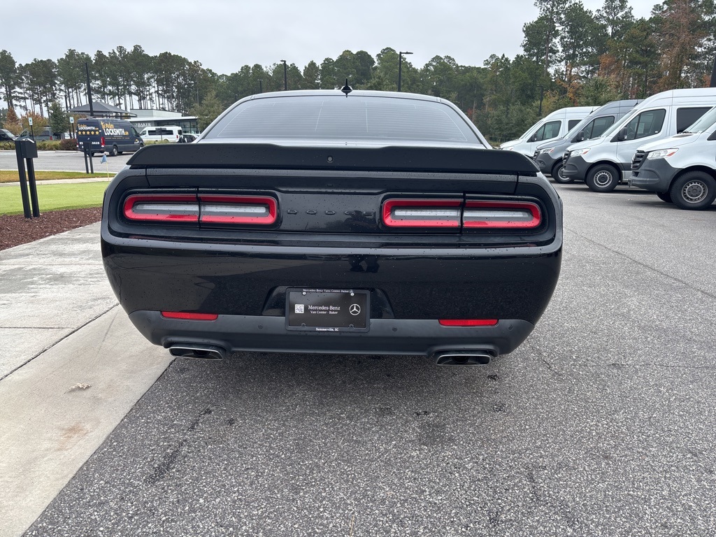2021 Dodge Challenger R/T photo 4