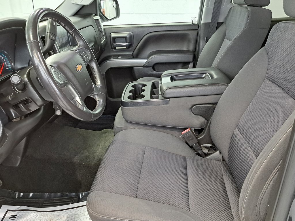 2018 Chevrolet Silverado 1500 LT photo 25