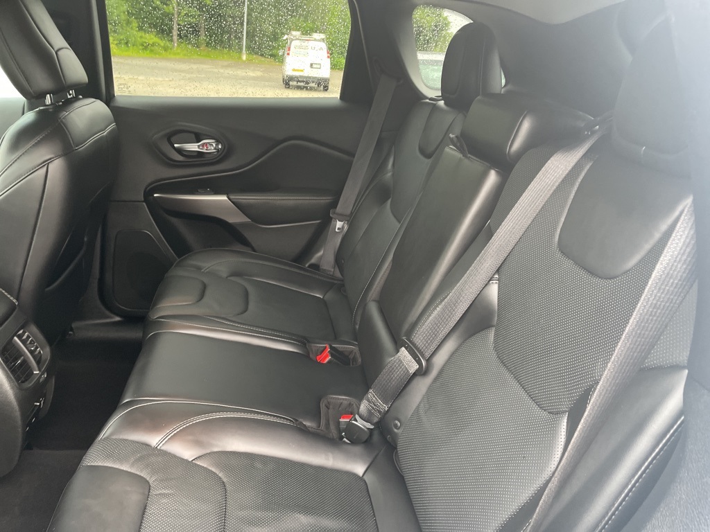 2019 Jeep Cherokee Limited photo 4