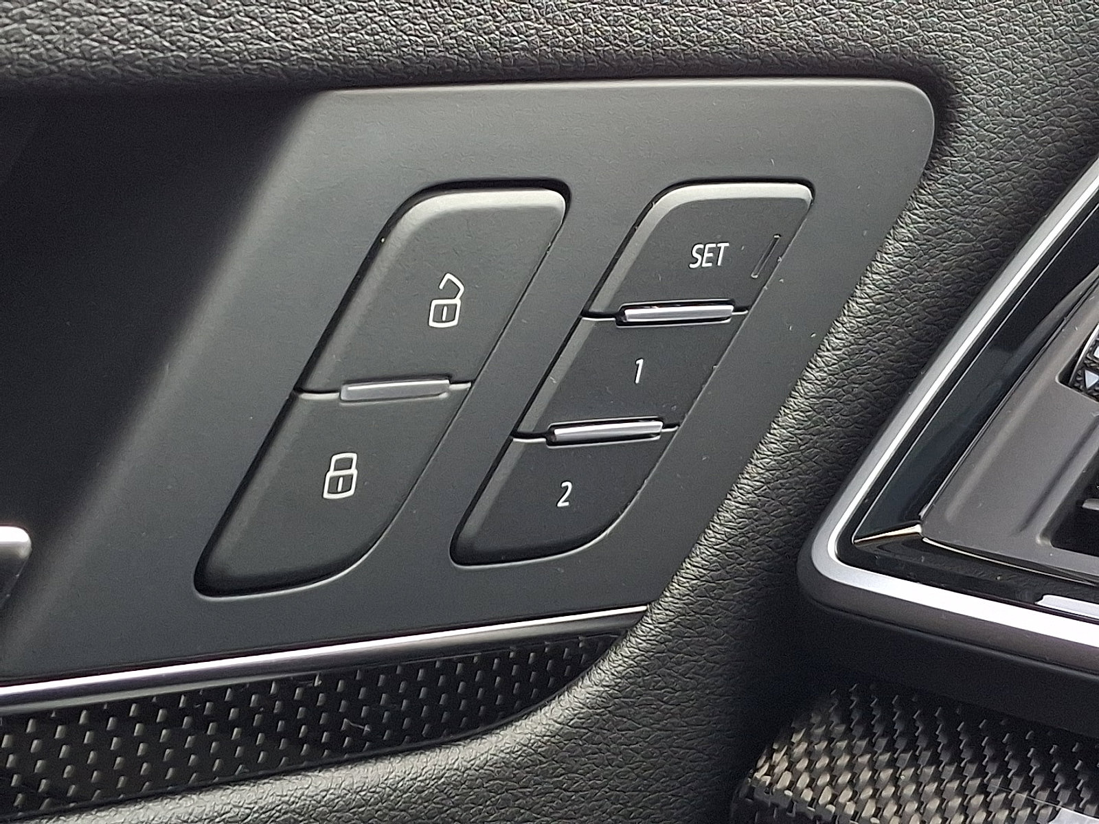 2023 Audi SQ5 Premium Plus photo 18
