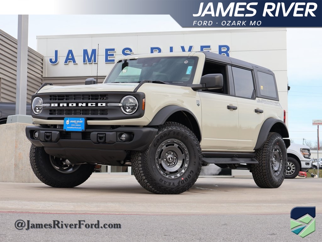 2025 Ford Bronco 4-Door Big Bend's photo