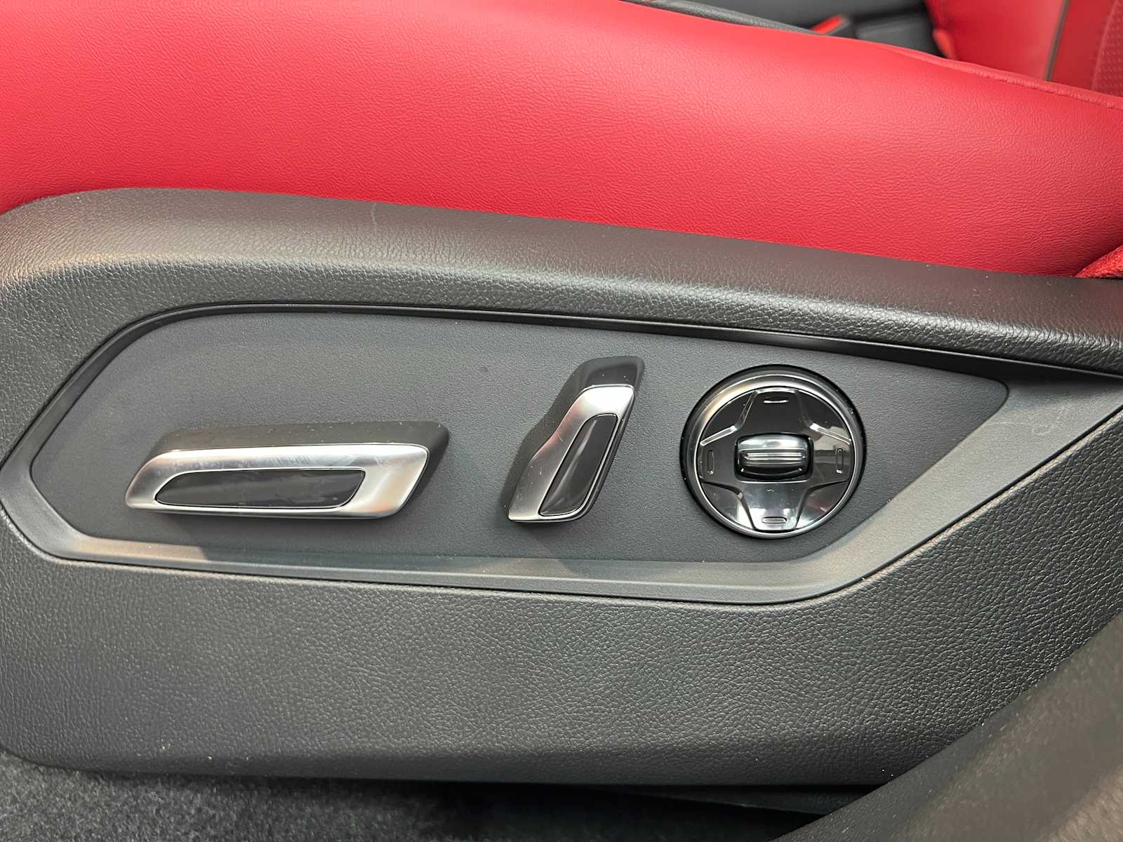 2025 Acura RDX A-Spec Advance photo 17