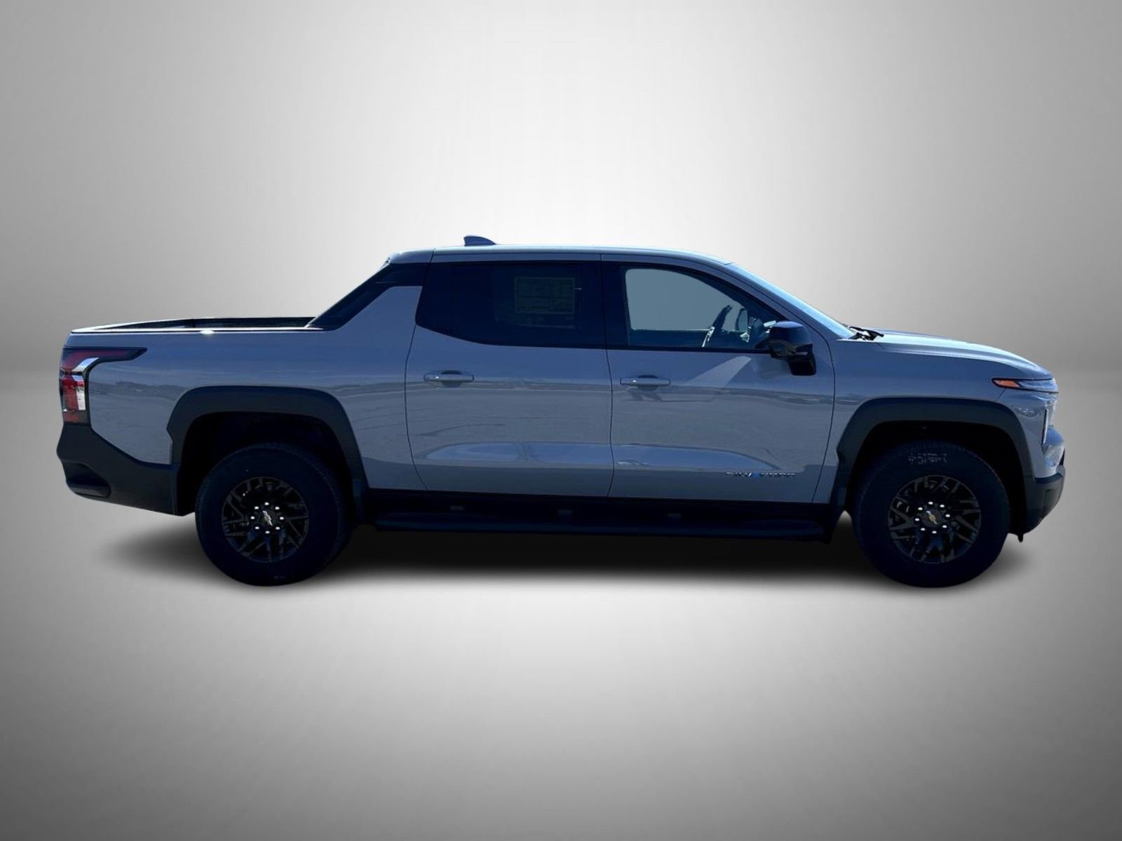 2026 Chevrolet Silverado EV LT photo 4