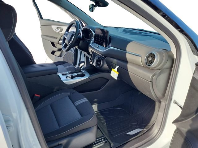 2025 Chevrolet Blazer 2LT photo 21