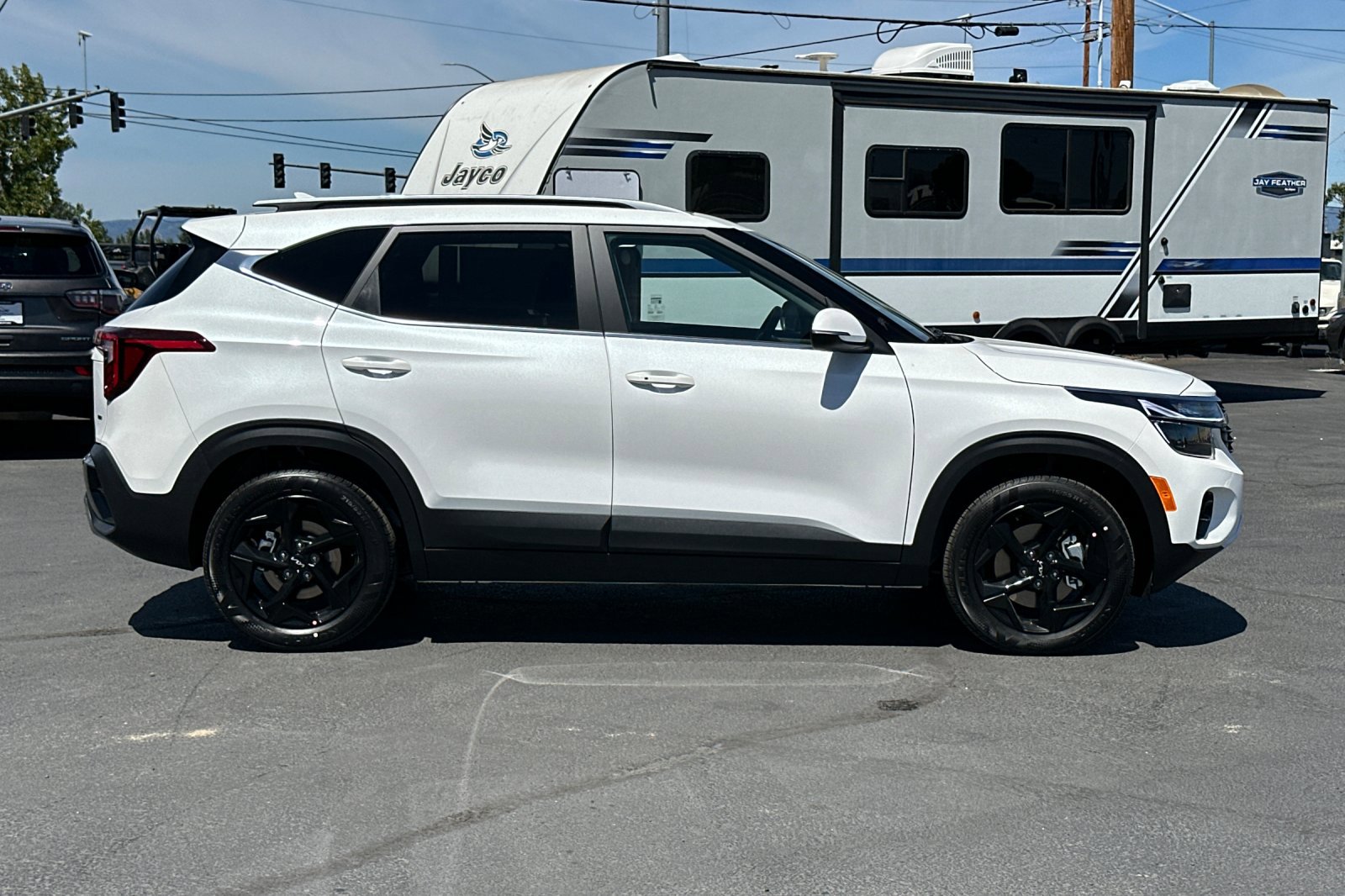 2026 Kia Seltos EX photo 3