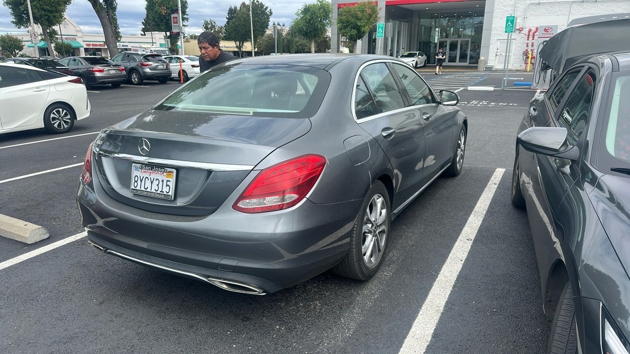 2017 Mercedes Benz C 300 photo 2