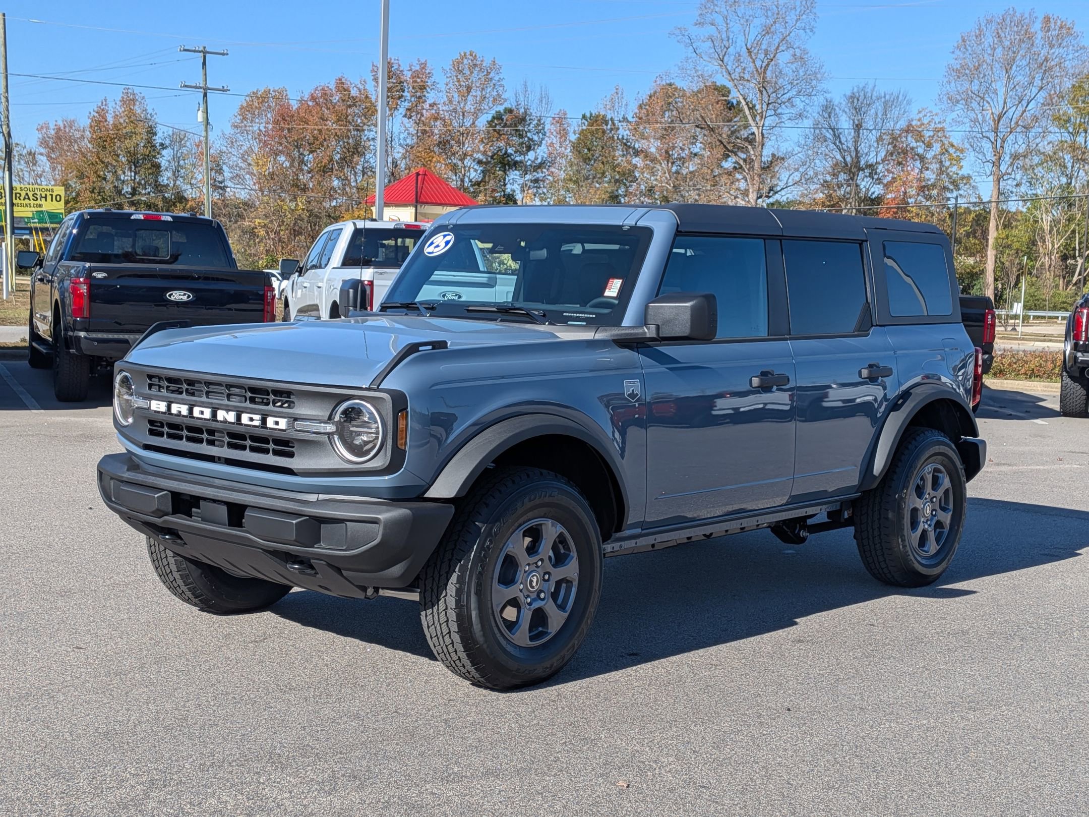 2025 Ford Bronco 4-Door Big Bend's photo