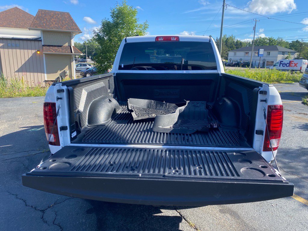 2022 Ram 1500 Classic Warlock photo 20