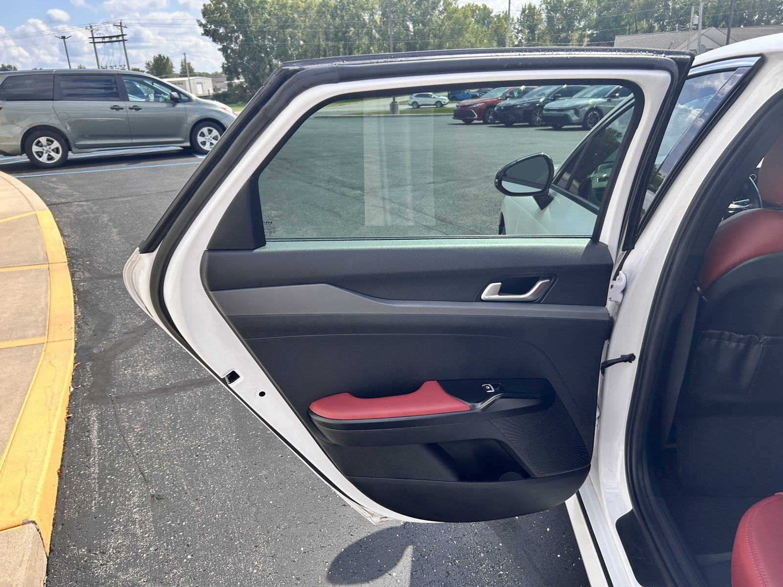 2023 Kia K5 GT-Line photo 11
