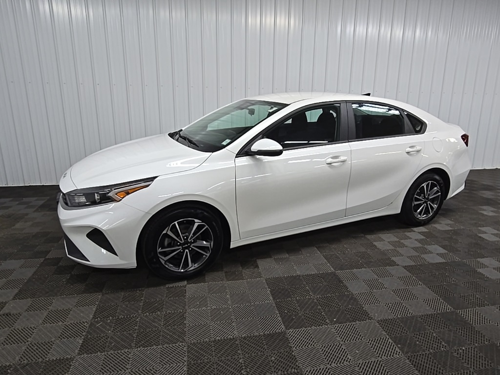 2022 Kia Forte LXS photo 6