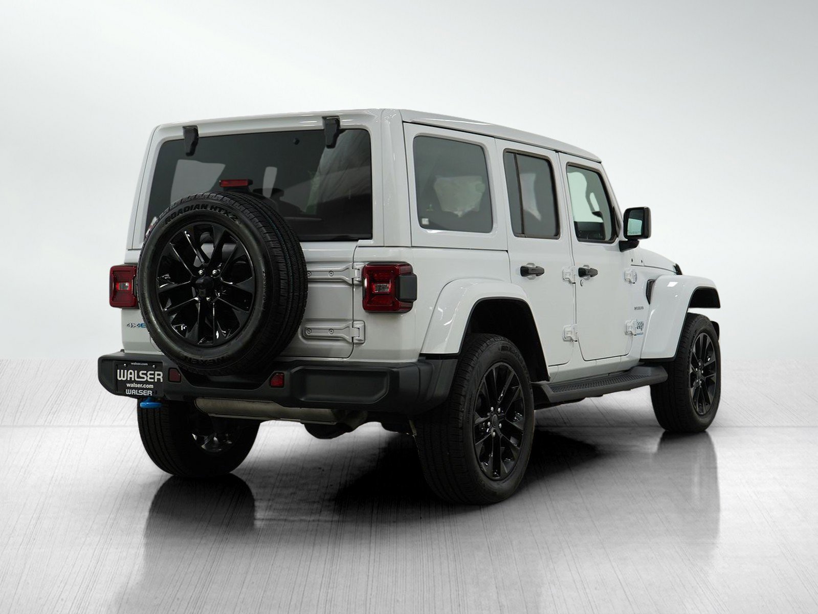 2024 Jeep Wrangler Sahara 4xe photo 5