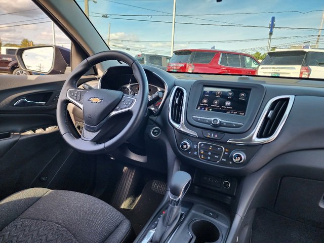 2022 Chevrolet Equinox LT photo 21