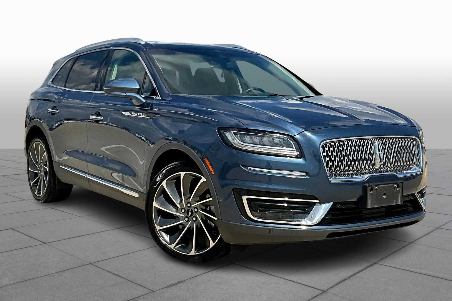 2019 Lincoln Nautilus Reserve photo 2