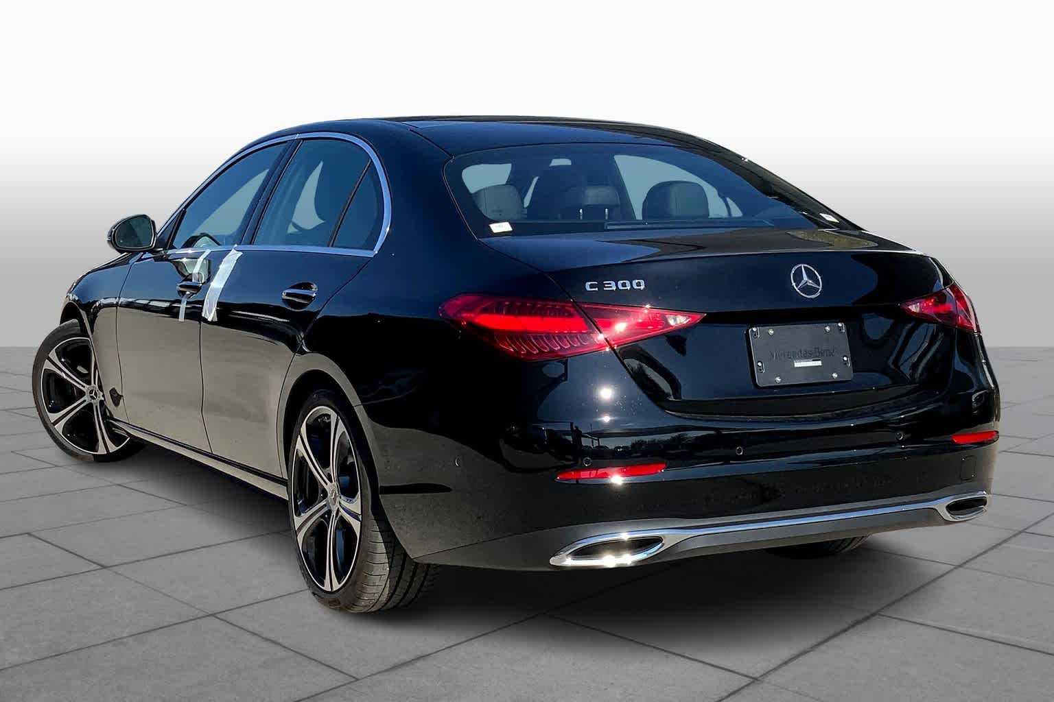 2025 Mercedes Benz C 300 photo 4
