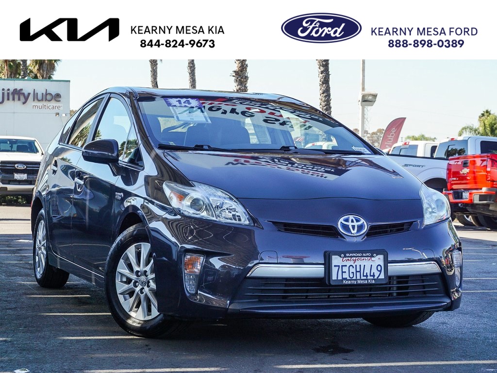 2014 Toyota Prius Plug-In Base