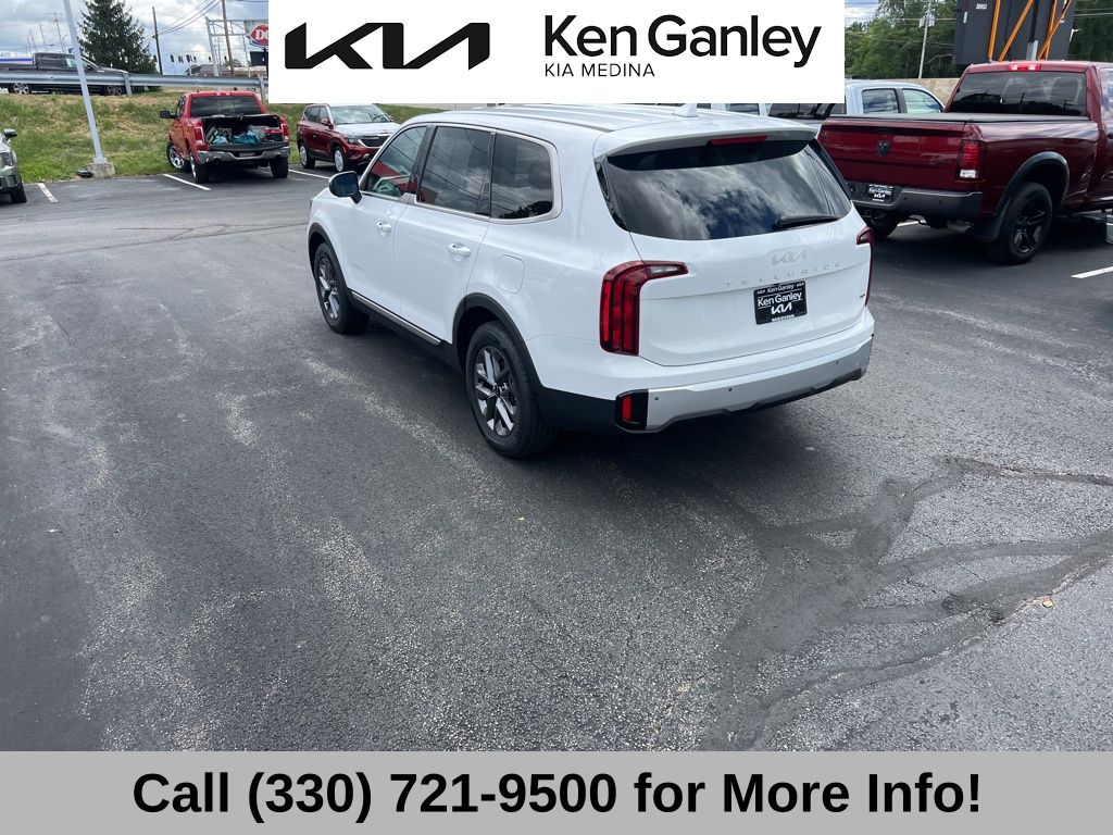 2023 Kia Telluride LX photo 12