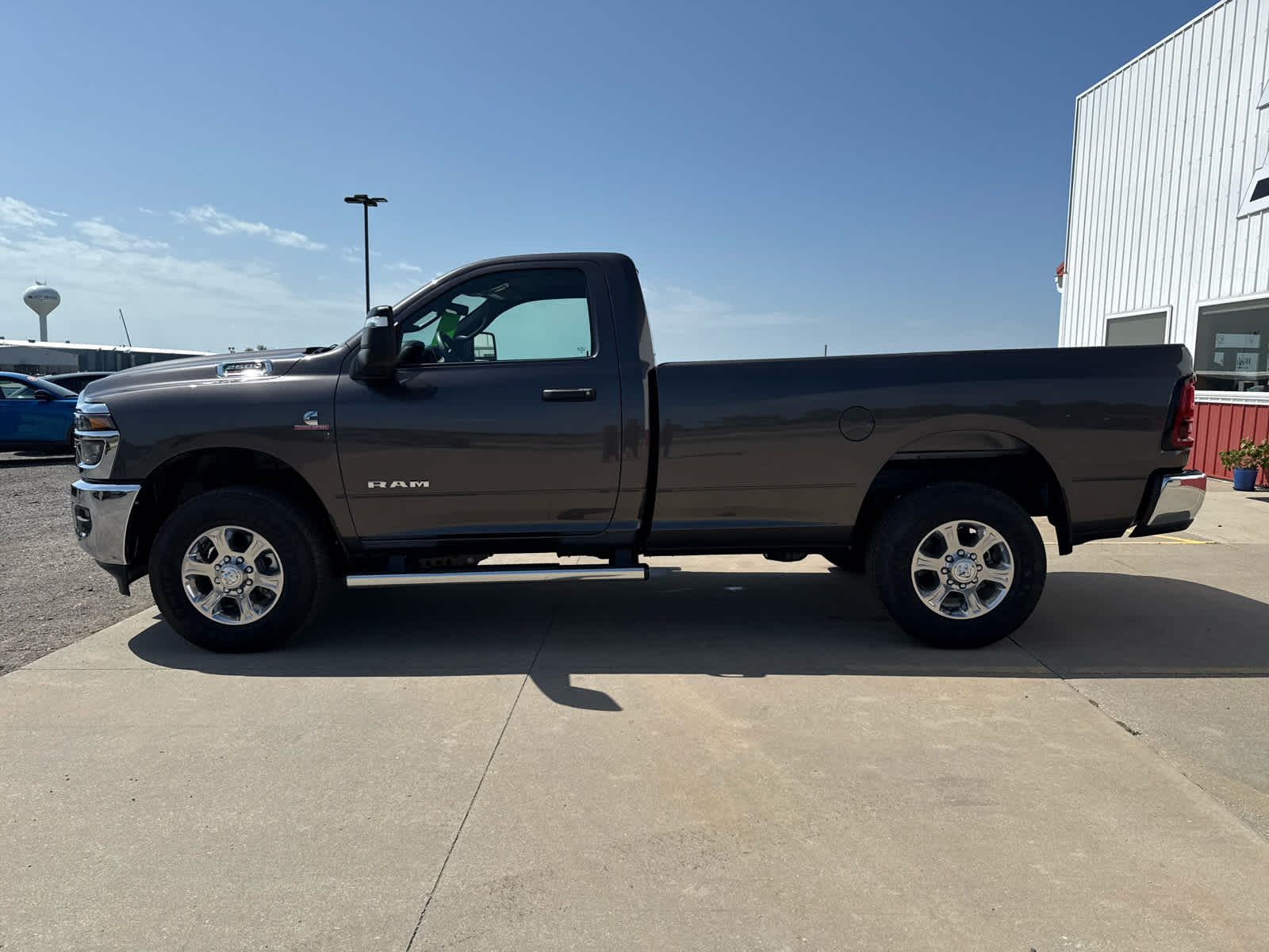 2025 Ram 2500 Big Horn photo 8
