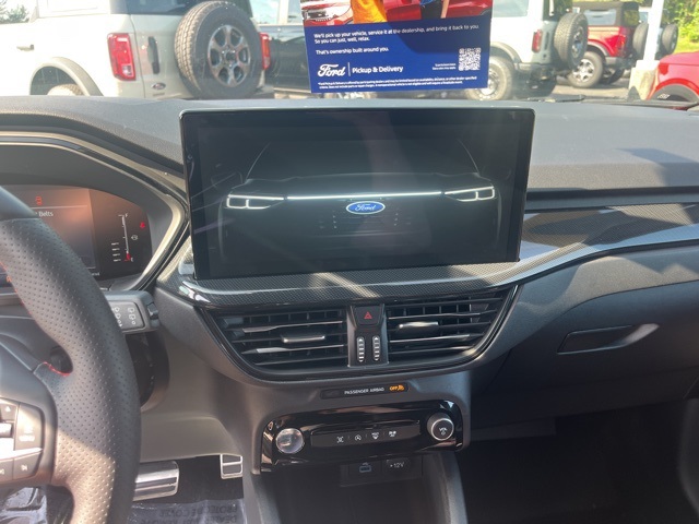 2023 Ford Escape ST-Line photo 16