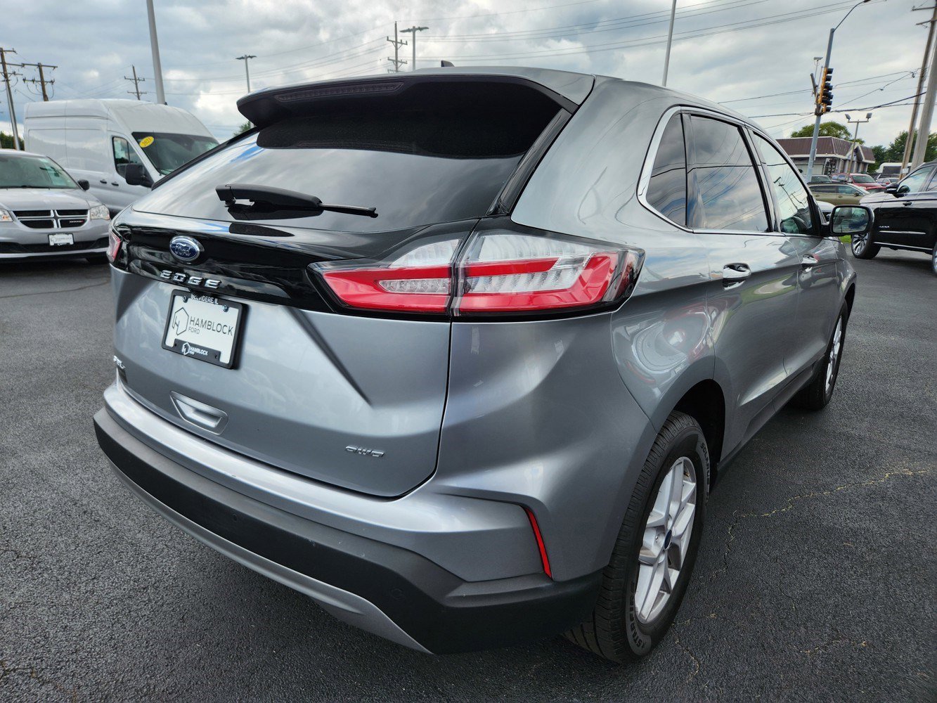 2022 Ford Edge SEL photo 5