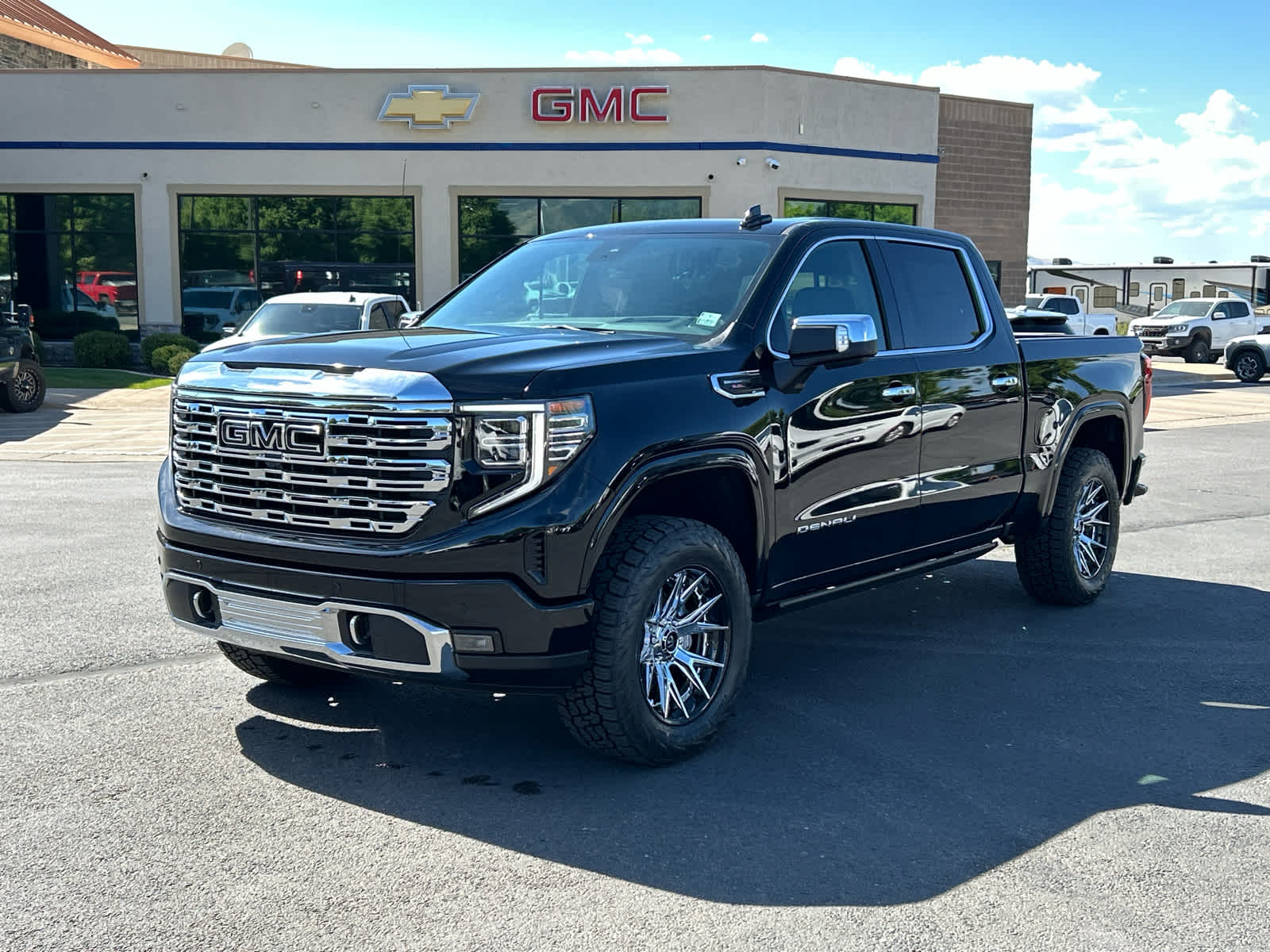 2025 Gmc Sierra 1500 Denali photo 2