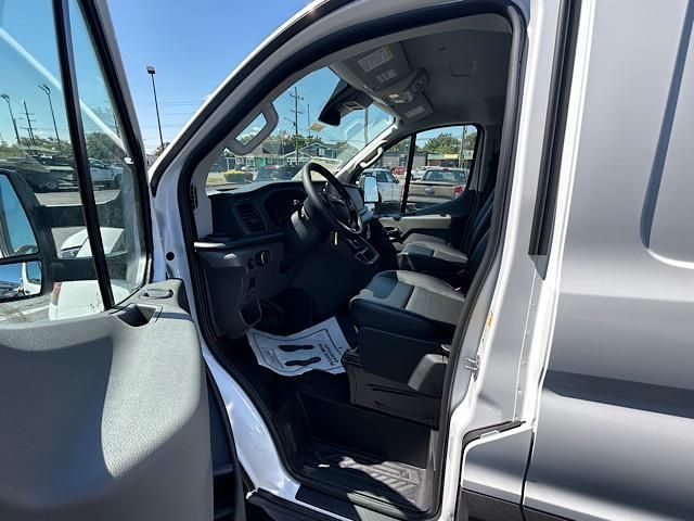2025 Ford Transit photo 21