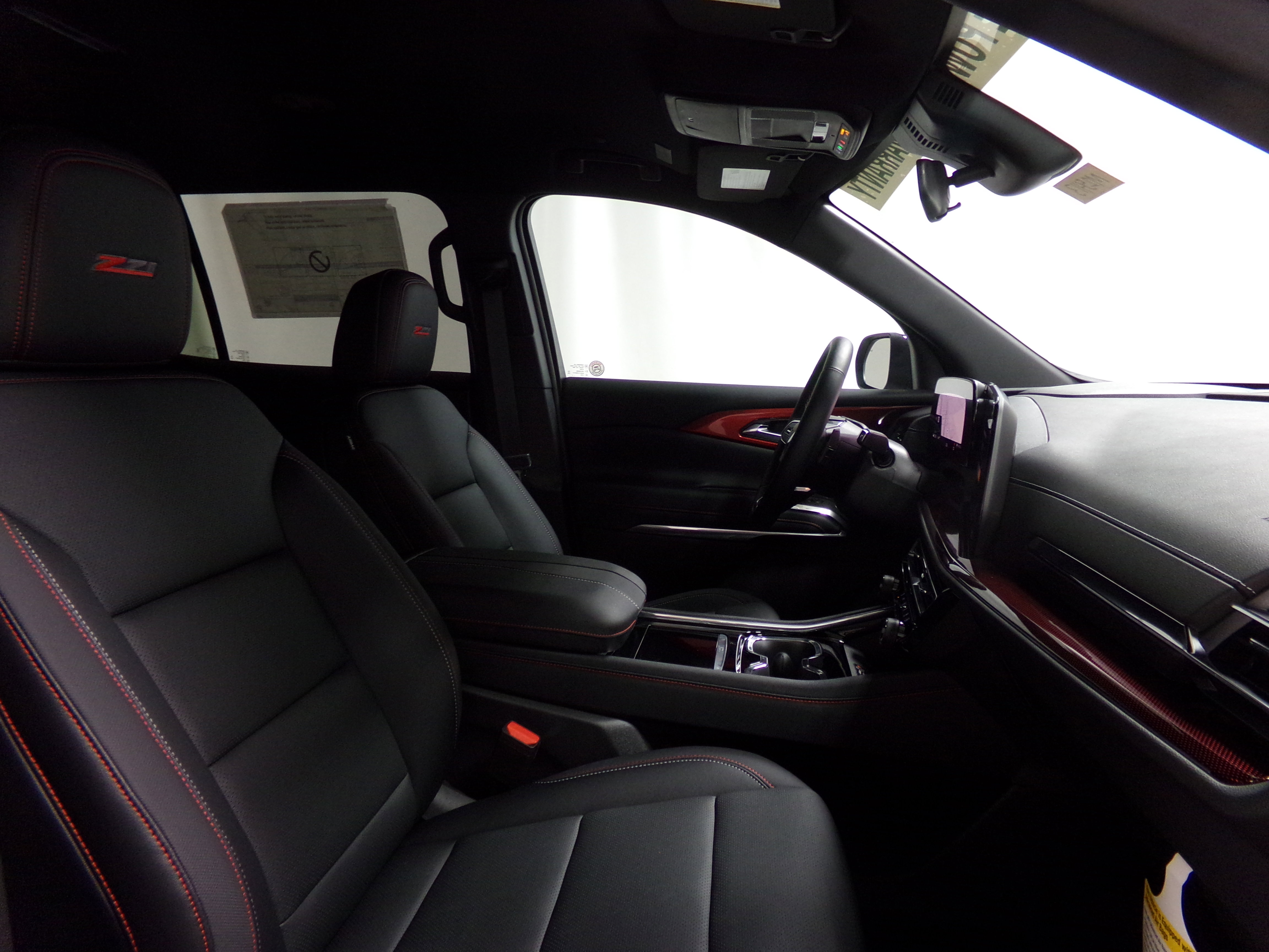 2025 Chevrolet Traverse Z71 photo 6